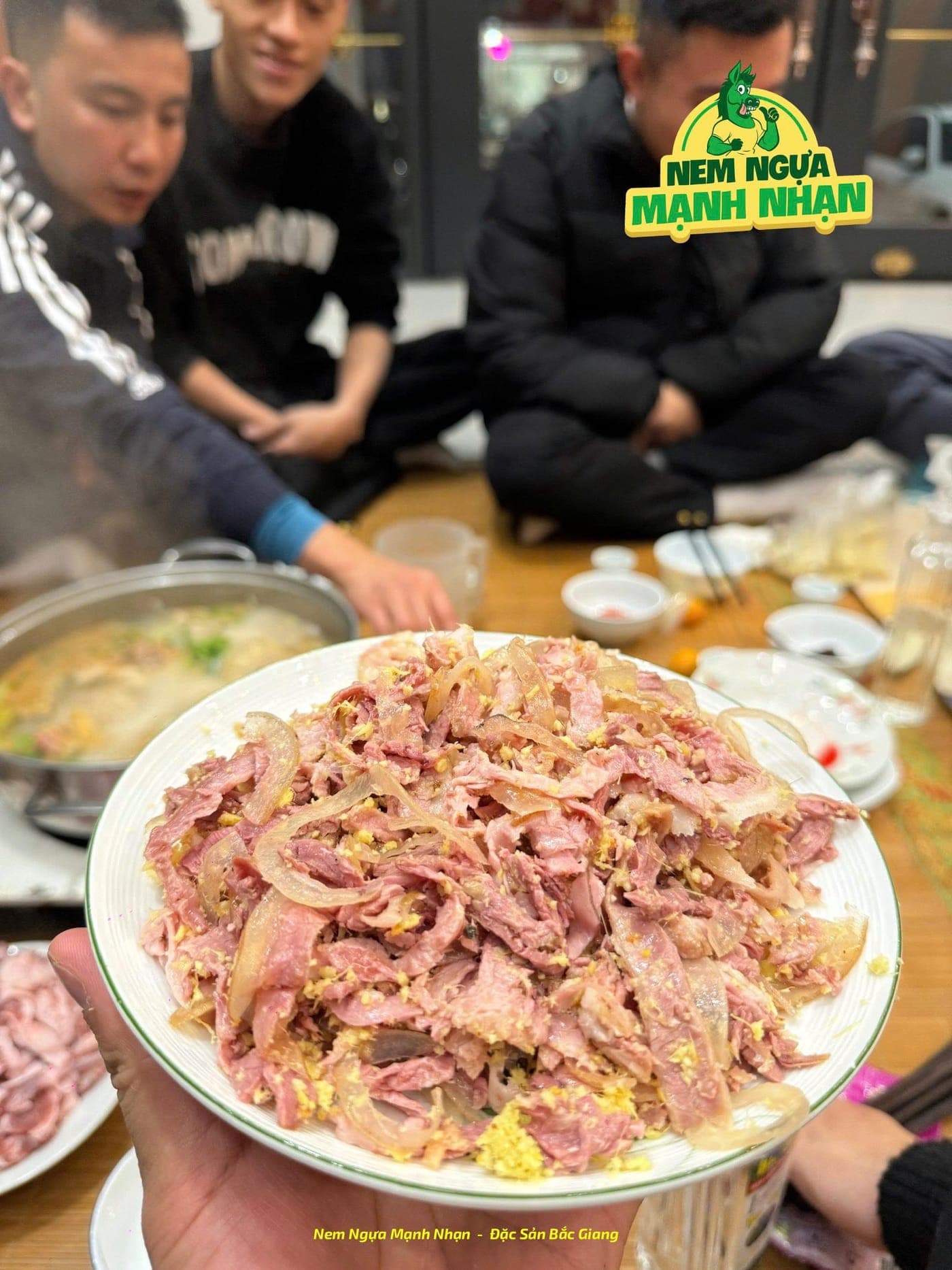 Hình ảnh nem ngựa Mạnh Nhạn 28