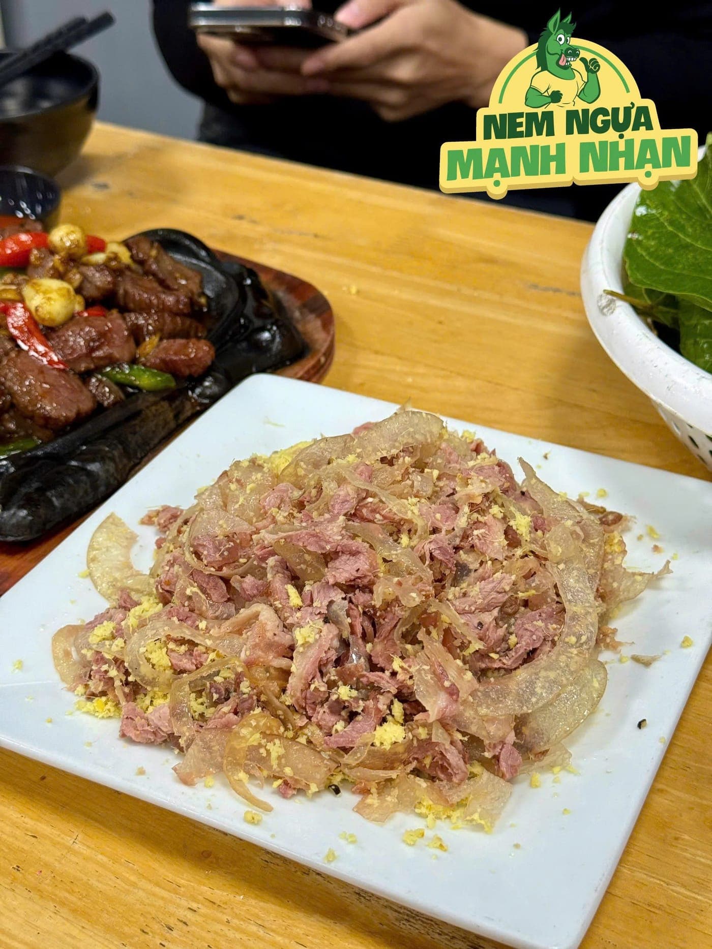 Hình ảnh nem ngựa Mạnh Nhạn 44