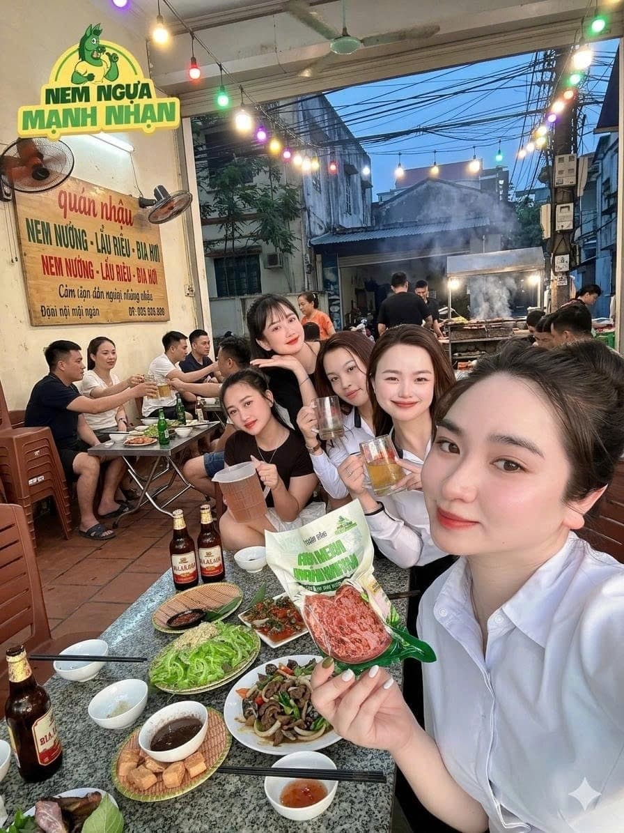 Hình ảnh nem ngựa Mạnh Nhạn 54